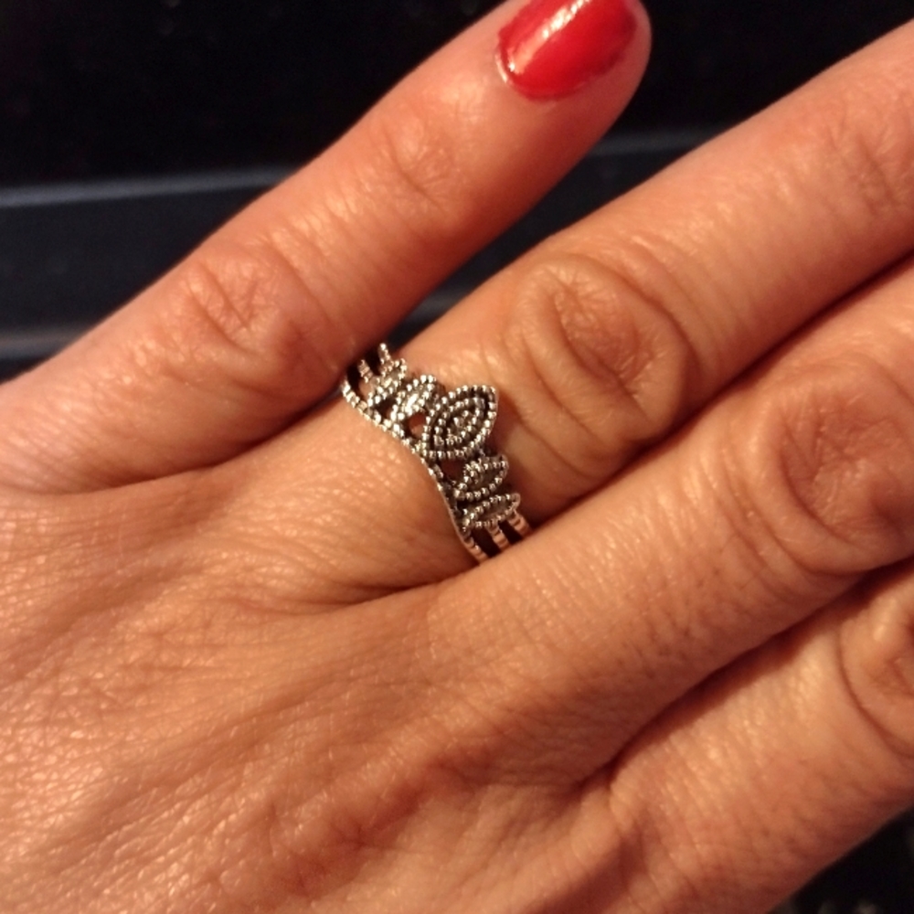 2$10 Crown/Tiara Silver Tone Ring